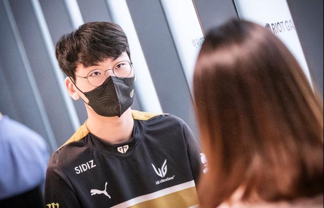 涯中曾经两 涯中曾经两